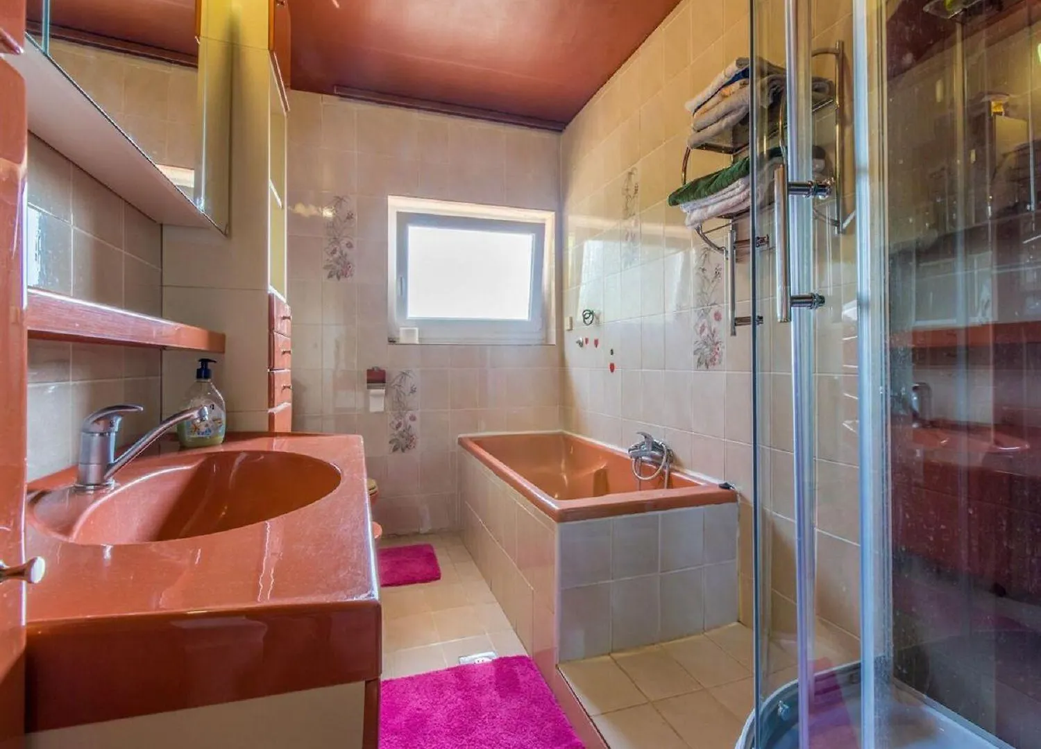 דראמליי Hundefreundliches Apartment Nur 350 Meter Zum Strand Mit Meerblick, Pool, Wifi