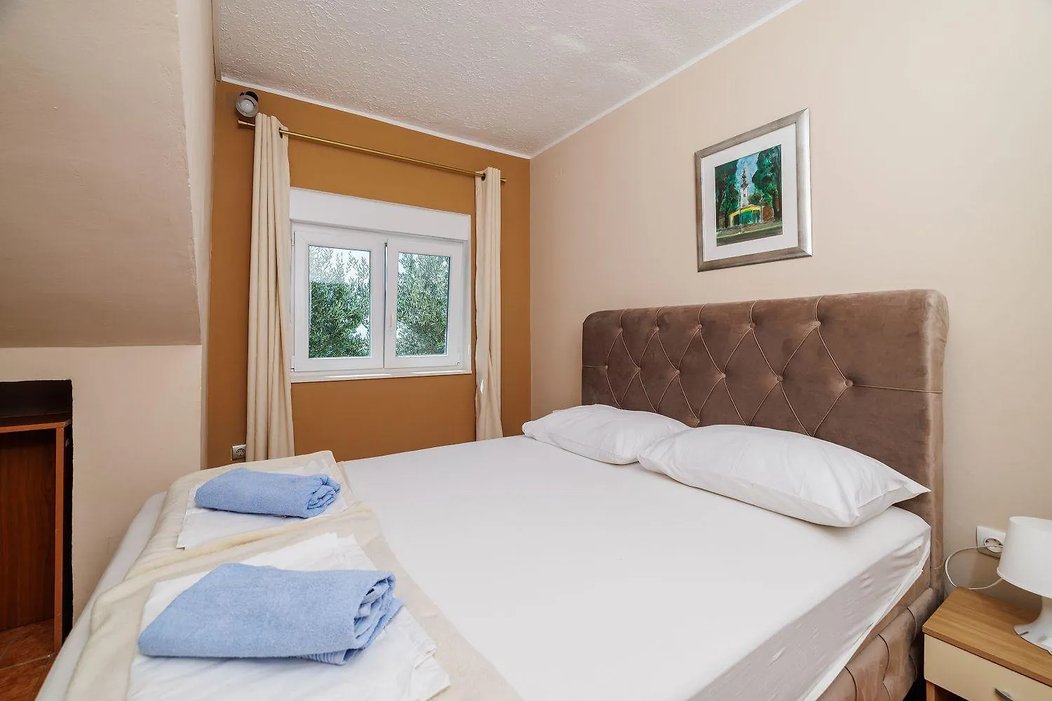דראמליי Hundefreundliches Apartment Nur 350 Meter Zum Strand Mit Meerblick, Pool, Wifi