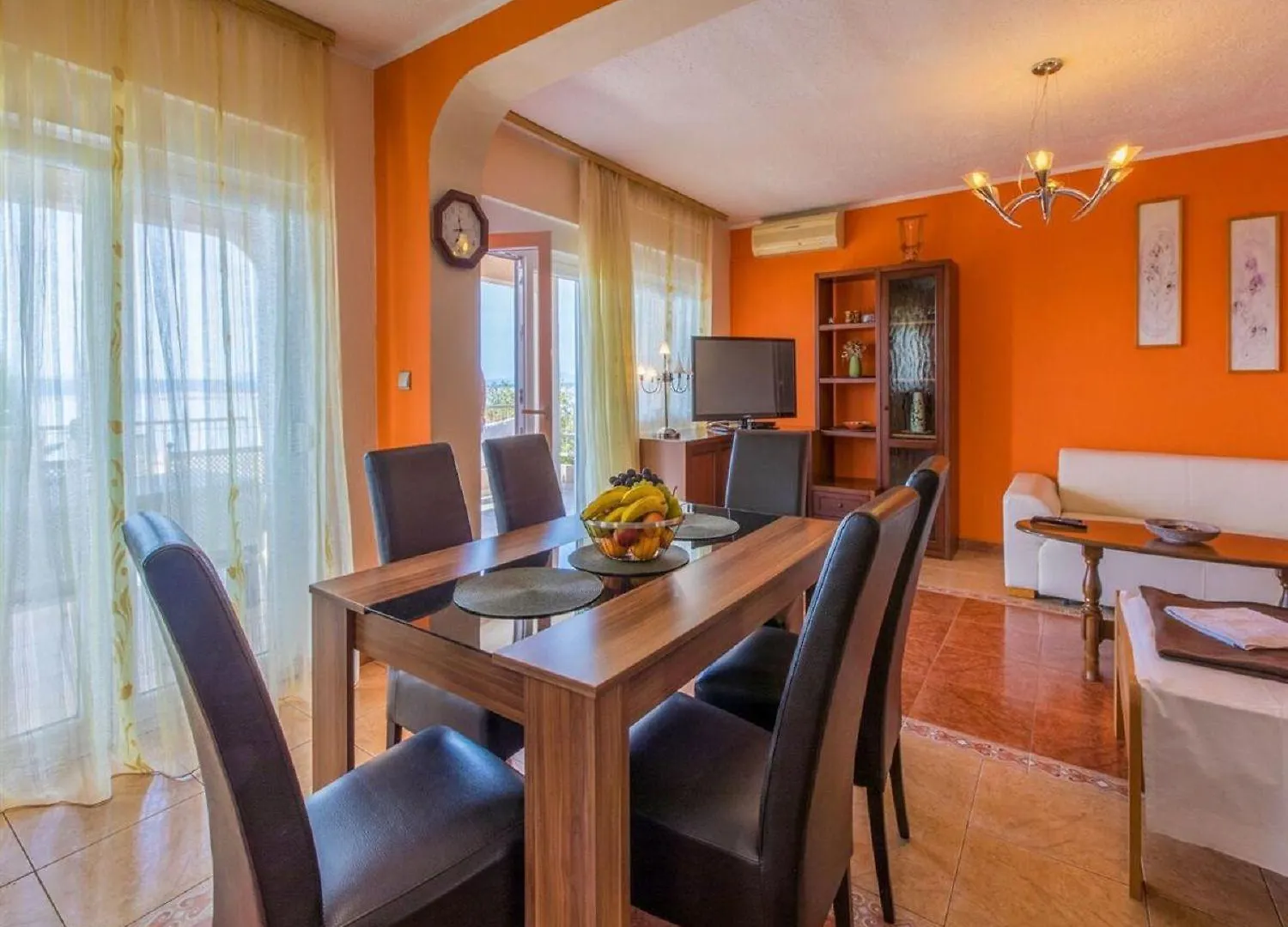 דראמליי Hundefreundliches Apartment Nur 350 Meter Zum Strand Mit Meerblick, Pool, Wifi