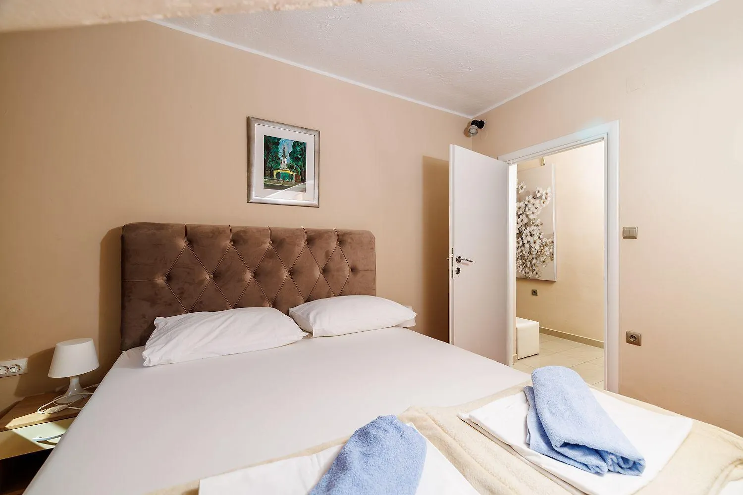 דראמליי Hundefreundliches Apartment Nur 350 Meter Zum Strand Mit Meerblick, Pool, Wifi