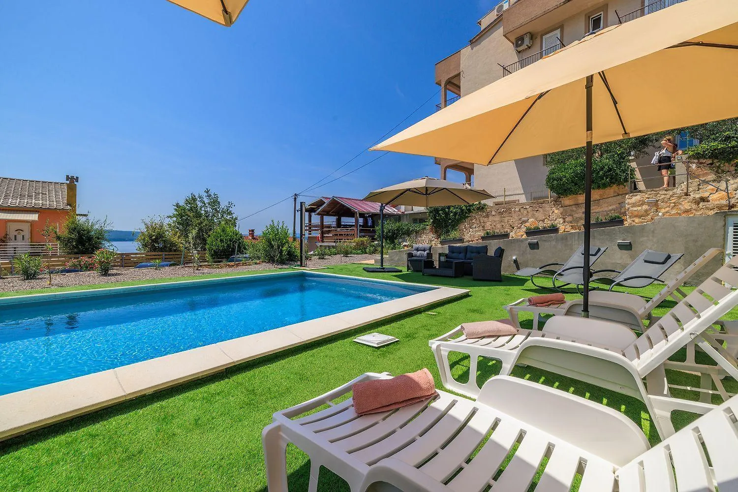 דראמליי Hundefreundliches Apartment Nur 350 Meter Zum Strand Mit Meerblick, Pool, Wifi